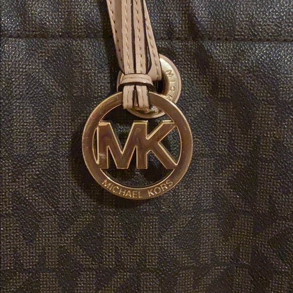 Michael Kors tote - Picture 2 of 7